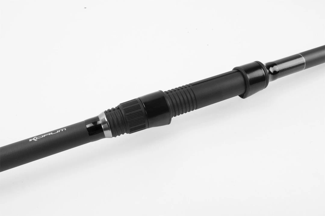 KORUM CARP ROD 13ft 3.5 T/c X 3 3 KORUM CARP ROD 13ft 3.5 T/c X 3