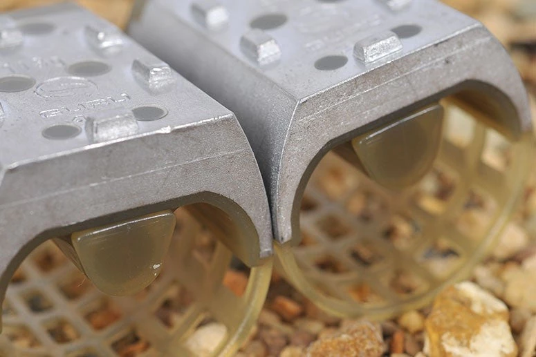 Guru Gripper Feeders 2 Guru Gripper Feeders